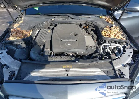 2017 Mercedes-Benz C 300 4Matic из США, поврежденный, VIN 55SWF4KB6HU198528